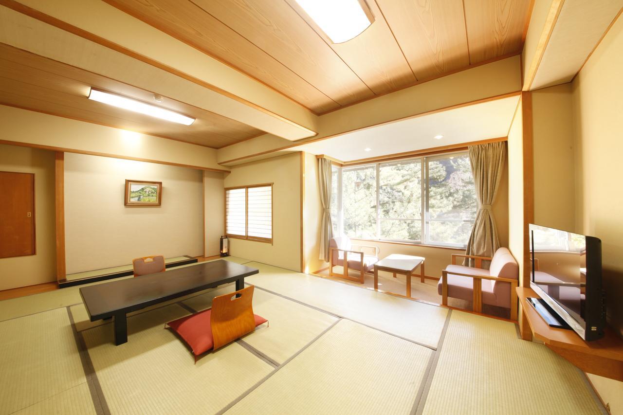 Shimobe Hotel Minobu Eksteriør billede