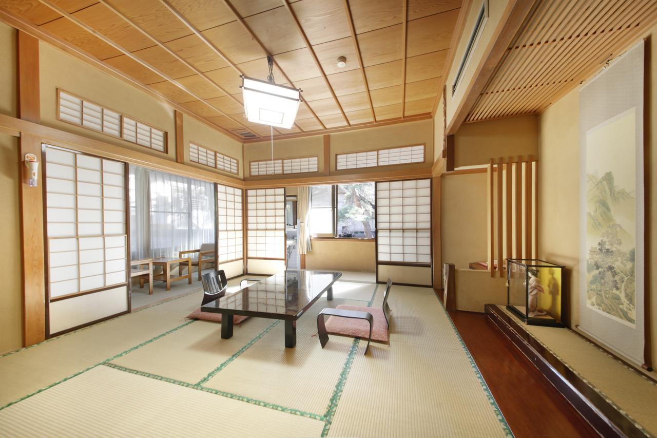 Shimobe Hotel Minobu Eksteriør billede