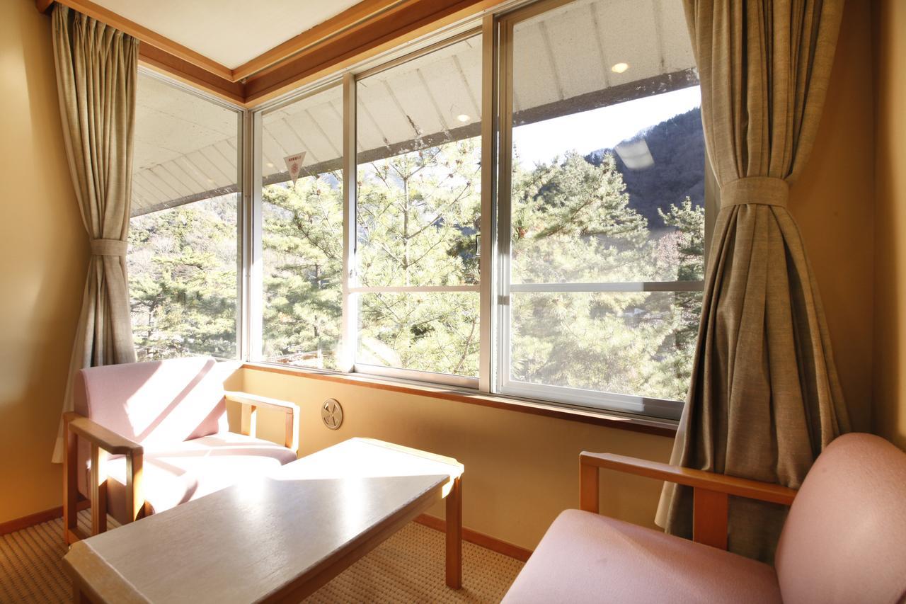 Shimobe Hotel Minobu Eksteriør billede