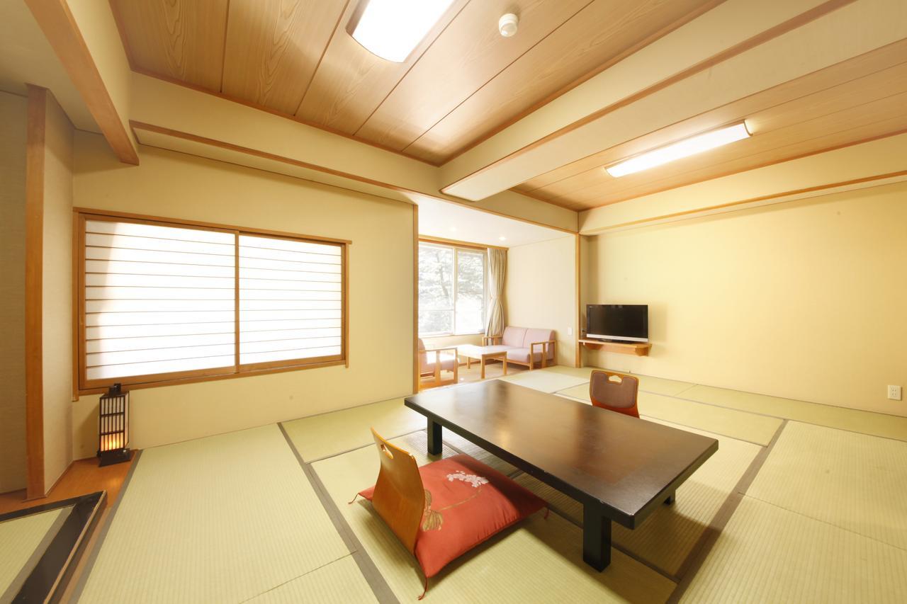 Shimobe Hotel Minobu Eksteriør billede